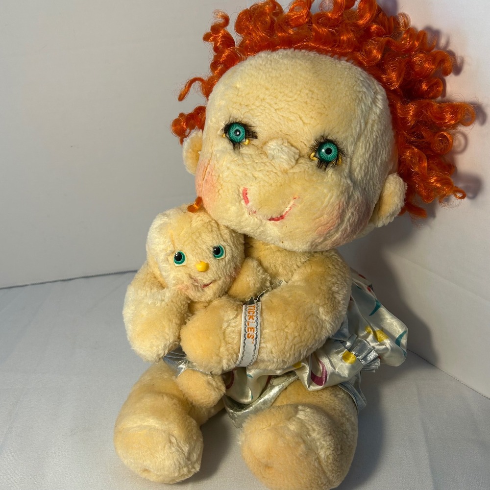 Vintage 1985 Kenner Hugga Bunch Tickles and Gigglet Red Hair Original Outfit - Picture 9 of 11